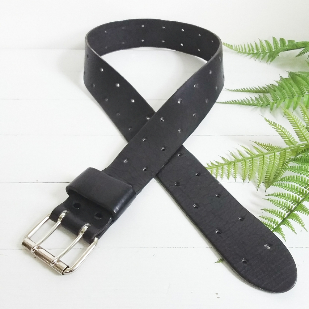Fife & Drum by Paris Black Leather Belt Size 38